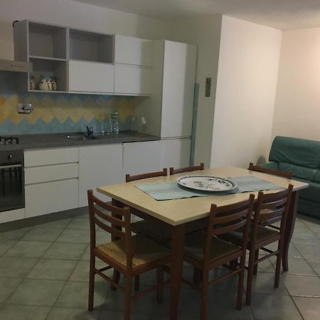 taverna Lägenhet Arzachena Exteriör bild