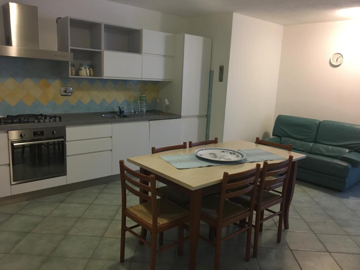 taverna Lägenhet Arzachena Exteriör bild