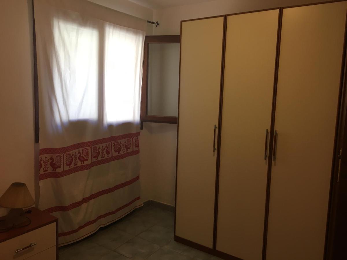 taverna Lägenhet Arzachena Exteriör bild